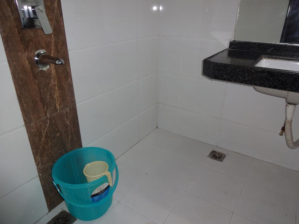 Sheetal International Rain Basera Rāipur Rum bild