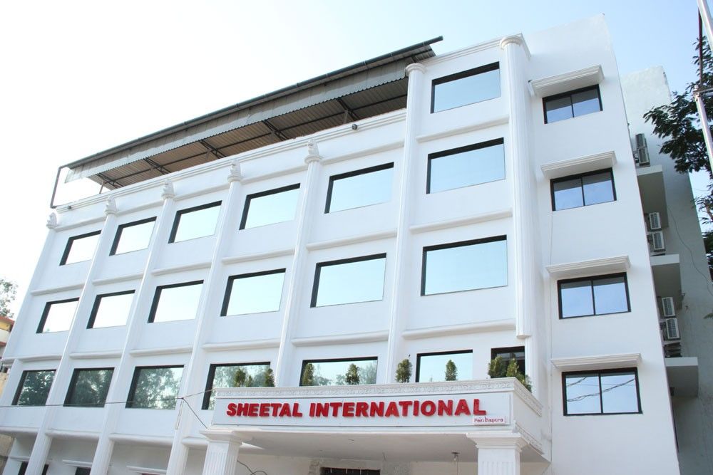 Sheetal International Rain Basera Rāipur Exteriör bild